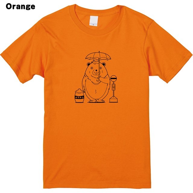 バスを待つ熊プリントTシャツ