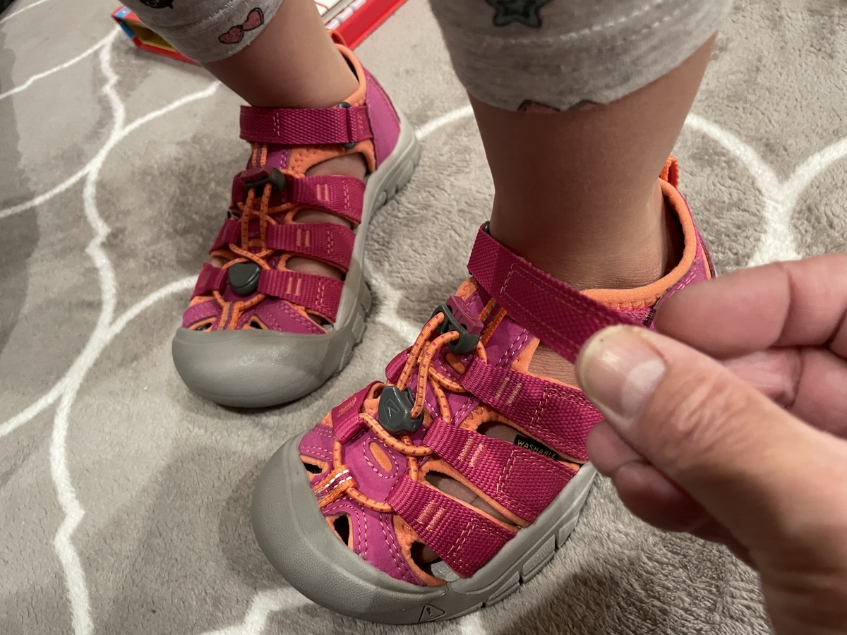 KEEN ニューポート H2 / ピンク / 新品未使用未開封 KEEN キーン スポーツサンダル ニューポート エイチツー