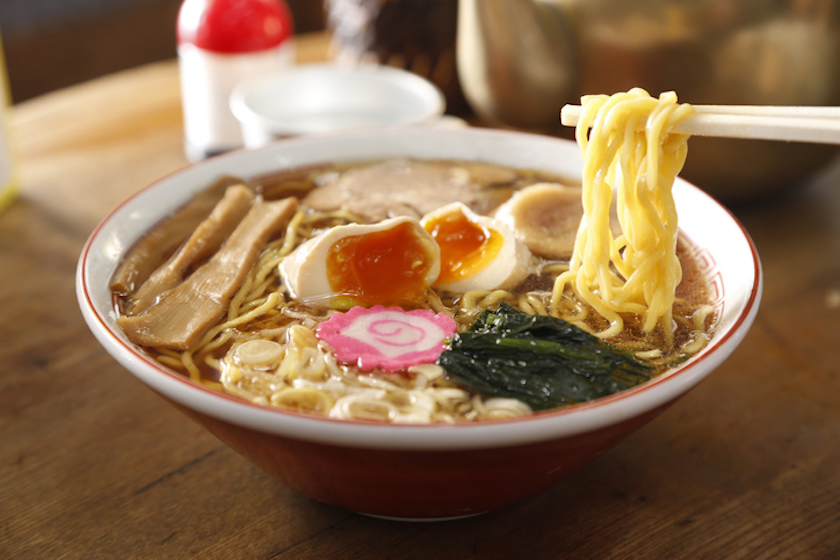 箸上げをおこなったラーメン