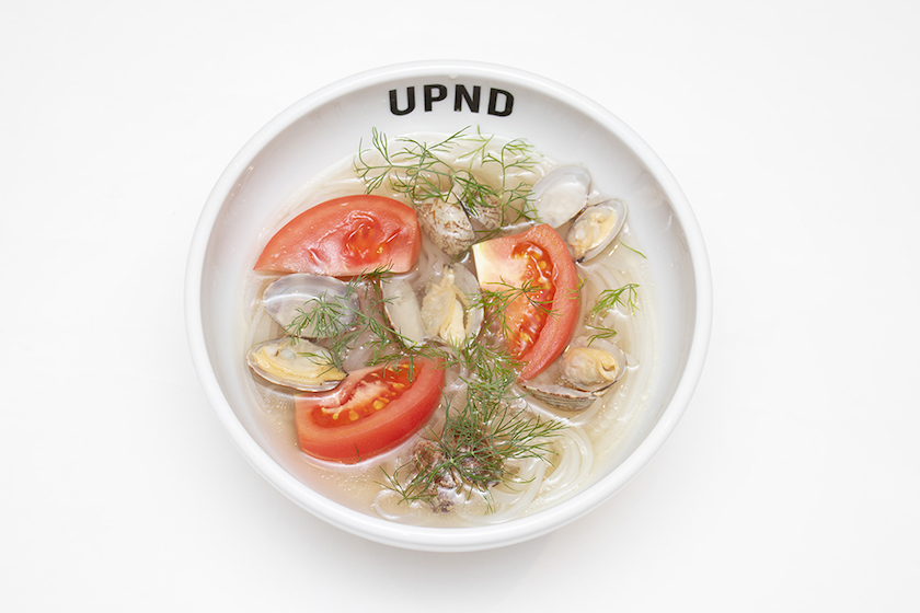 「UP Noodle TOKYO」の「あさりとトマトとディルのフォー」