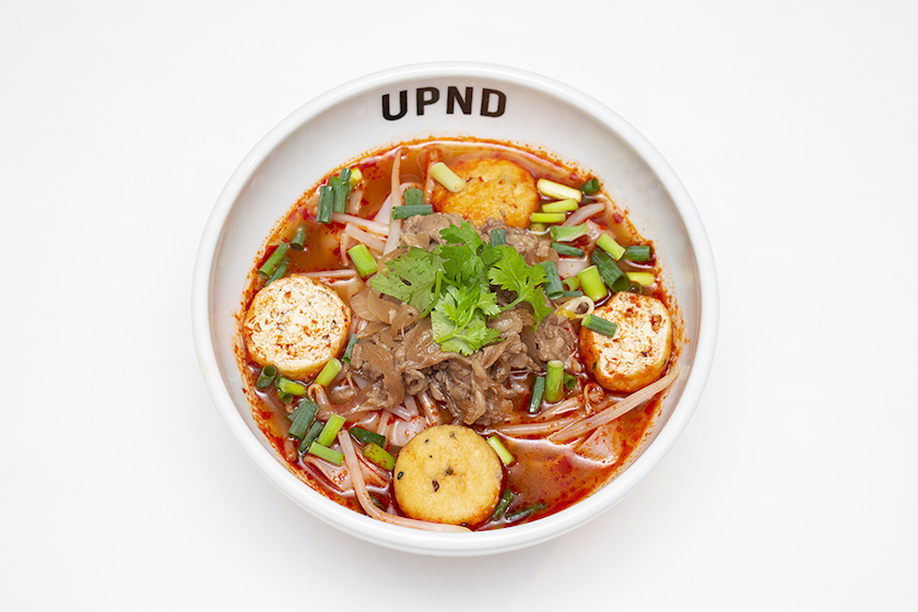 「UP Noodle TOKYO」の「痺れる辛さの麻辣牛肉フォー」