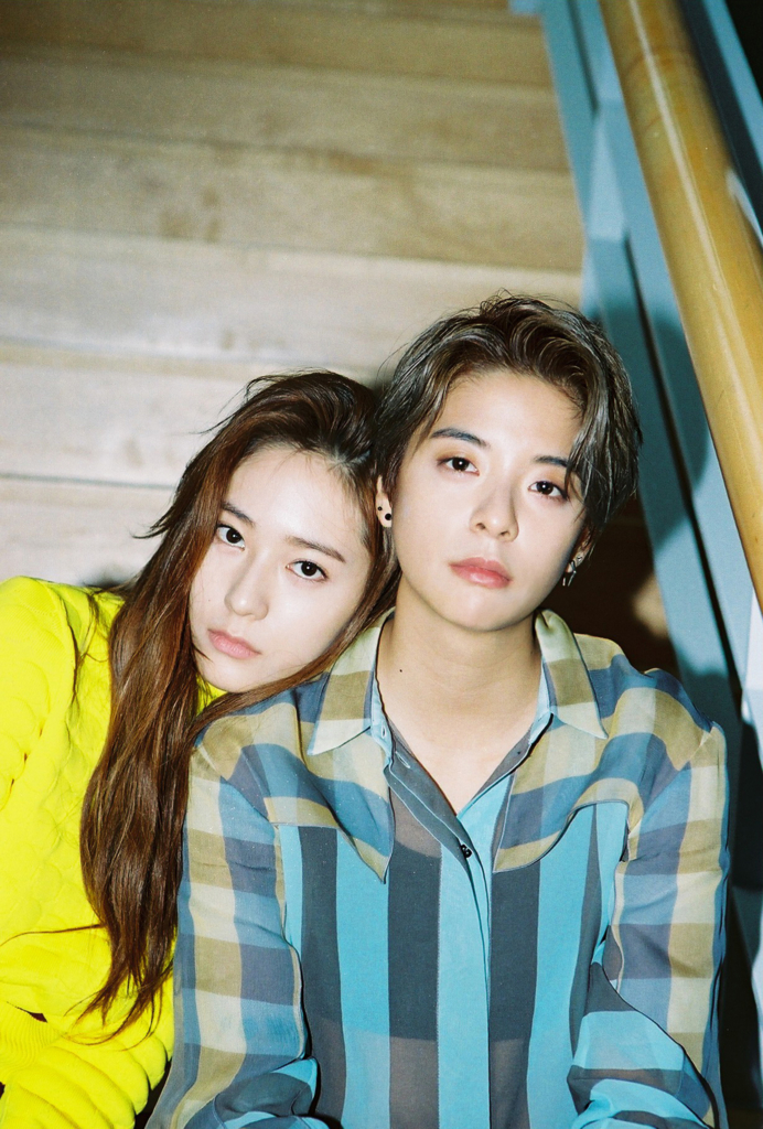 f(x) - 4 walls / アンバー｜音楽