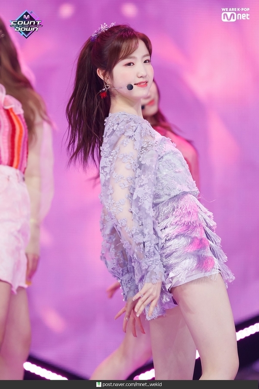 IZONE violeta サノクトレカ 本田仁美 IZ*ONEの本田仁美ちゃんのパープルボブ可愛い♪ | greenの