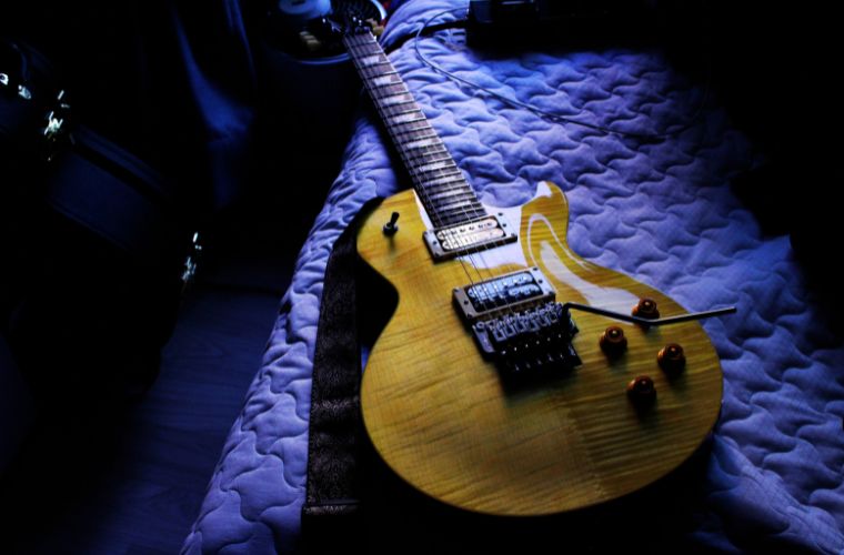 国産レスポールはGibson現行レスポールとどう違う？｜日本製レスポール