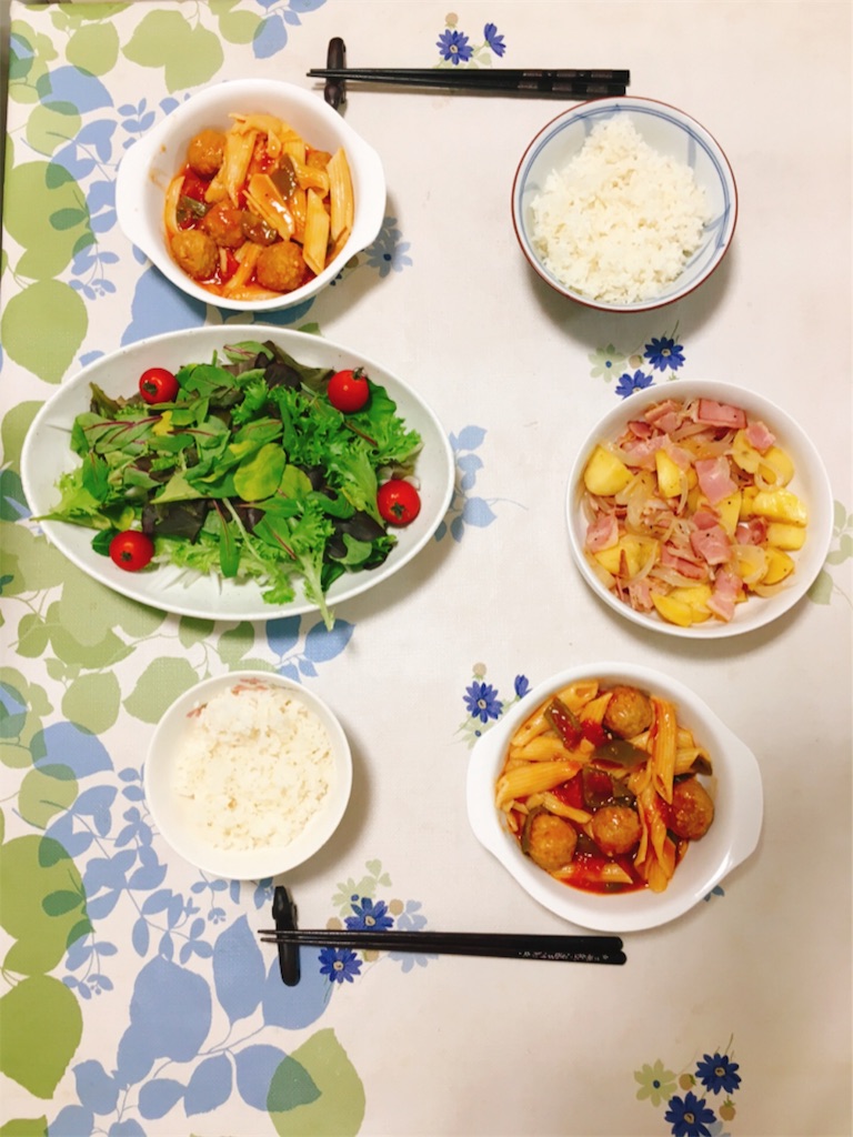 今日の食卓 肌寒い日におすすめ ミートボールとペンネのトマトソースシチュー 専業主婦 始めました