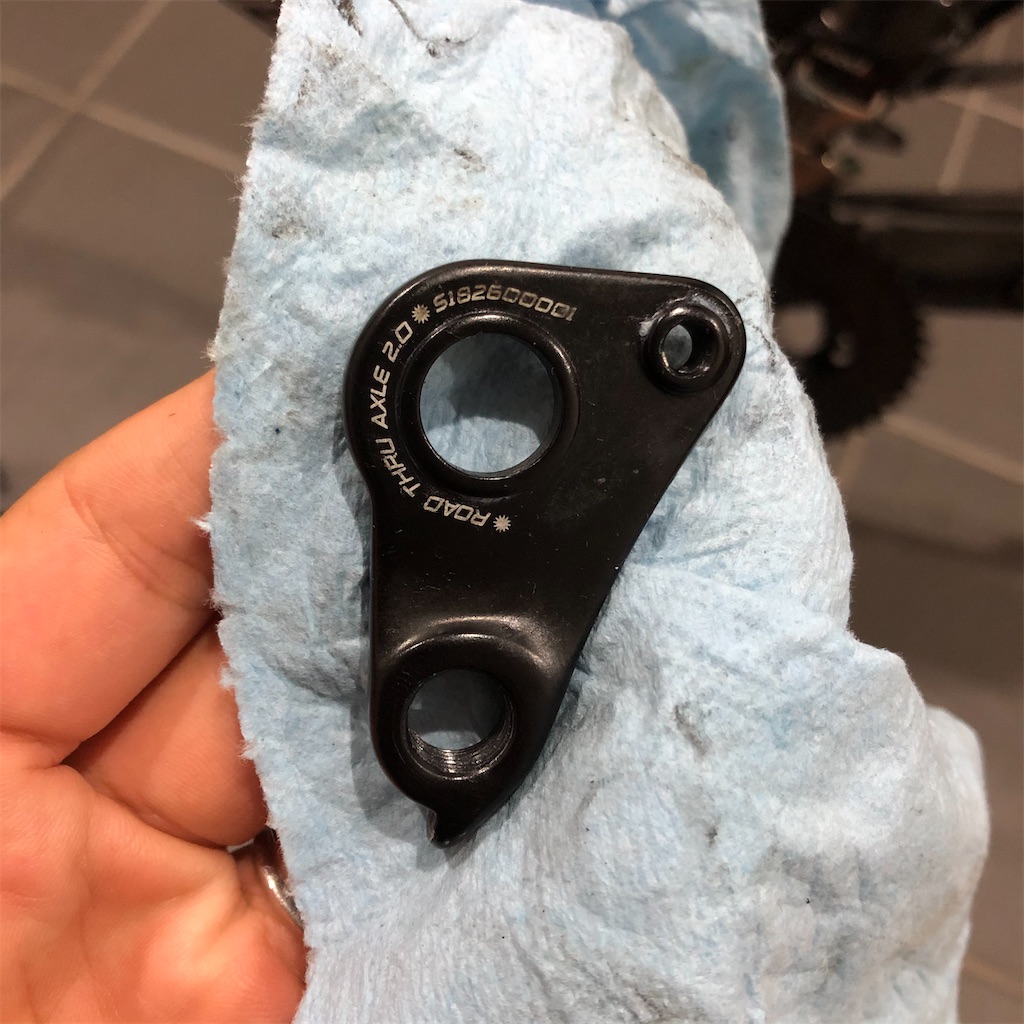 ブランド通販 Tarmac SL6 Discのサードパーティ製ディレイラーハンガー アクセサリー