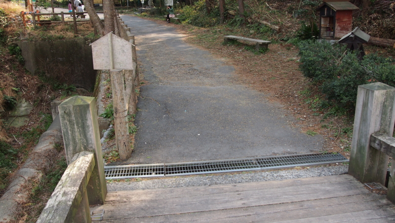 f:id:shuu_around_japan:20130310124746j:image:w720:left f:id:shuu_around_japan:20130310124746j:image:w720:left