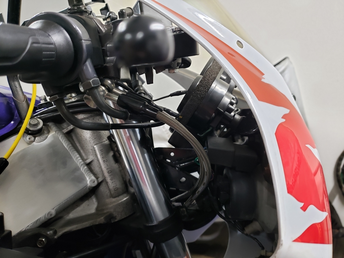CBR250RR(MC22)のラジアルマスター化とブレーキキャリパーの交換
