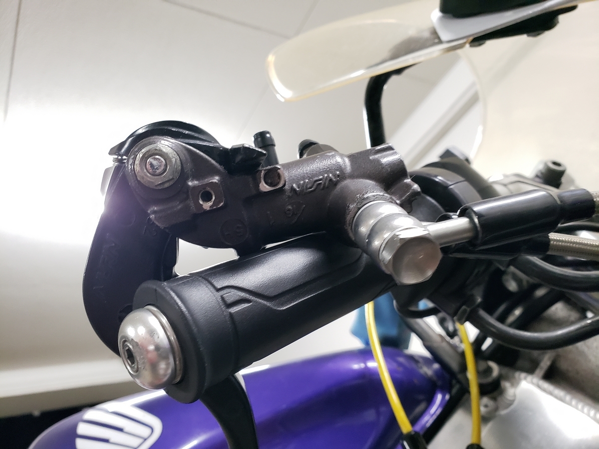 CBR250RR(MC22)のラジアルマスター化とブレーキキャリパーの交換