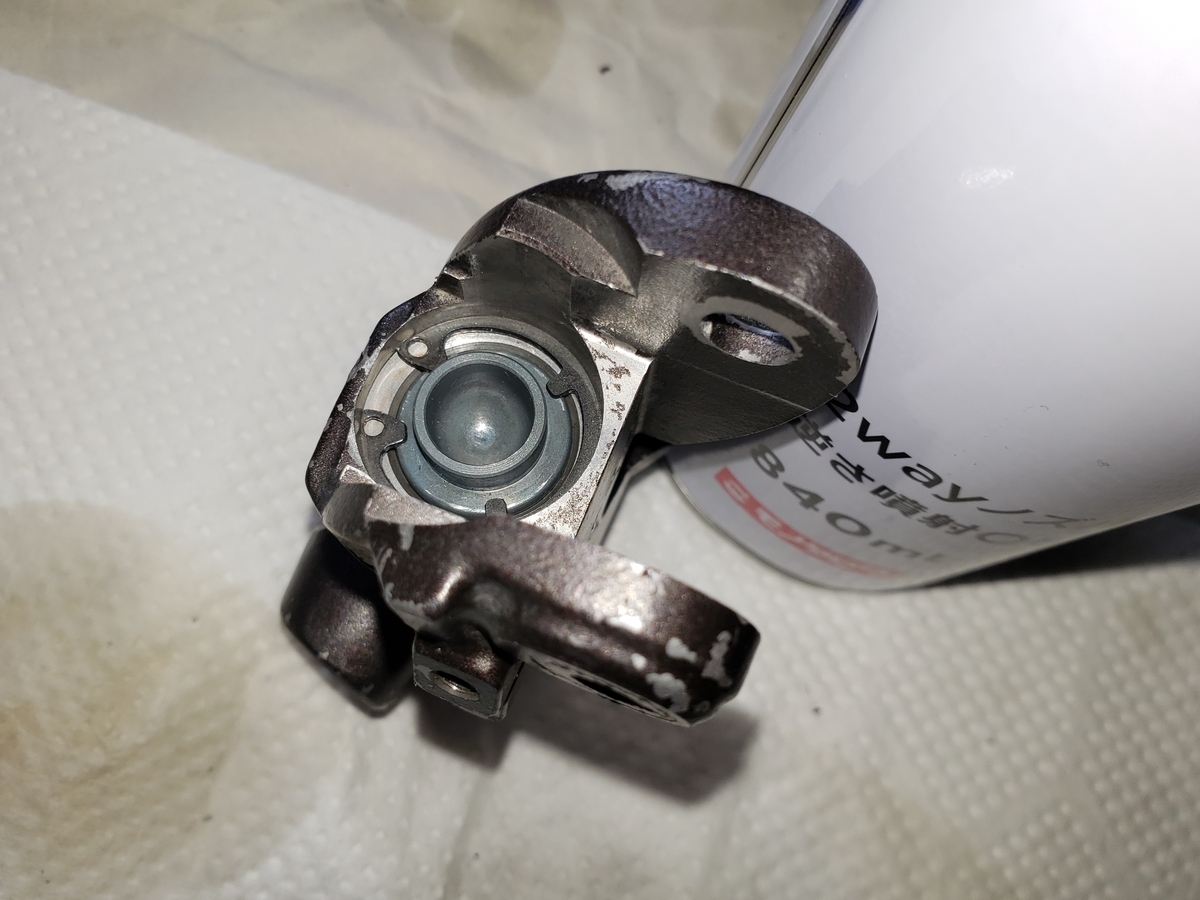 NISSINラジアルマスターのピストン組み立て