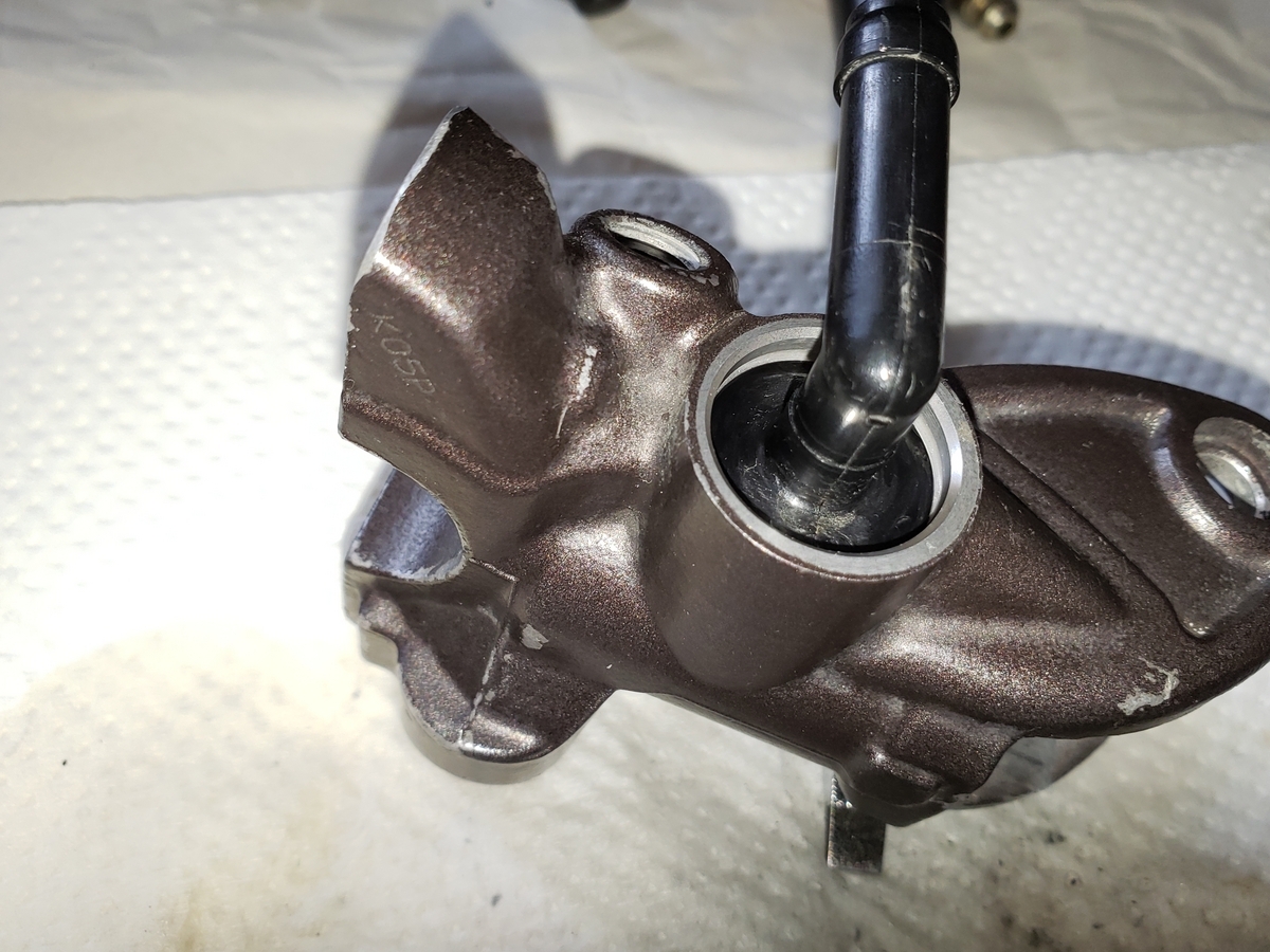 NISSINラジアルマスターのコネクタ組み立て