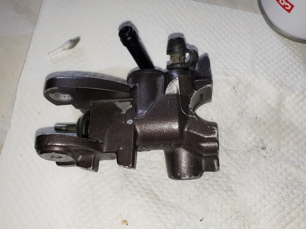 NISSINラジアルマスターのブリーダ組み立て