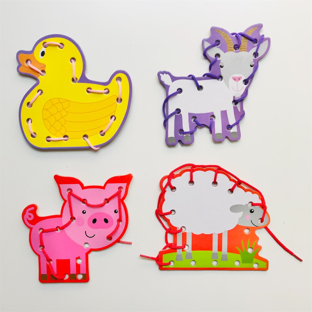 紐 通し おもちゃ
