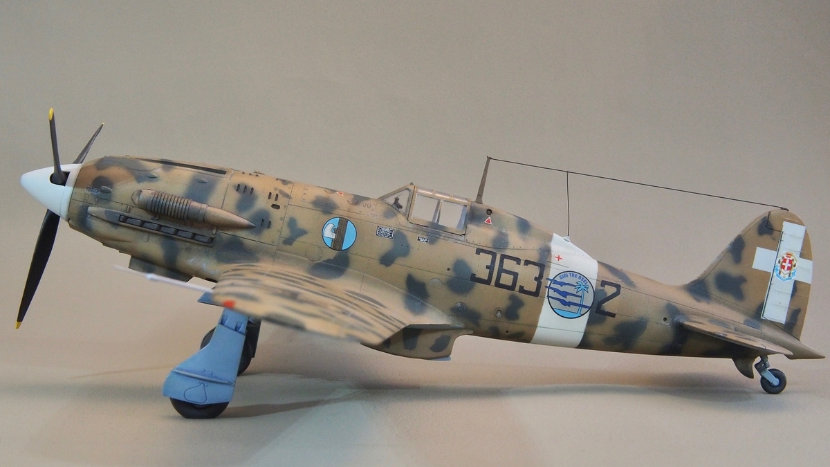 完成品　ハセガワ1/48　マッキC202フォルゴーレ　バラッカ ハセガワ1/48 マッキMC.202フォルゴーレ