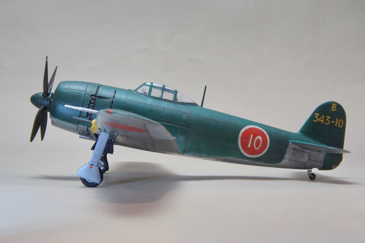 完成品画像 N1K2-J 