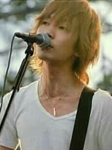 Bump Of Chicken藤原基央さんのパーソナルカラーとパーソナルデザイン まぬけに前向き