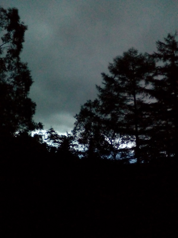 20210809-暗い空