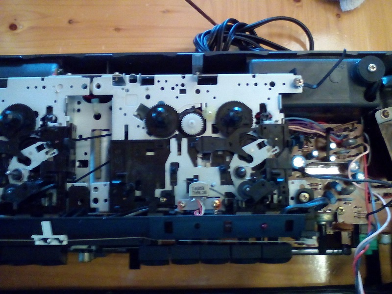 SANYO／サンヨー　 カセットプレーヤー　MR-U4SF  動作確認済み Yahoo!オークション - SANYO サンヨー ラジカセ MR-U4SF
