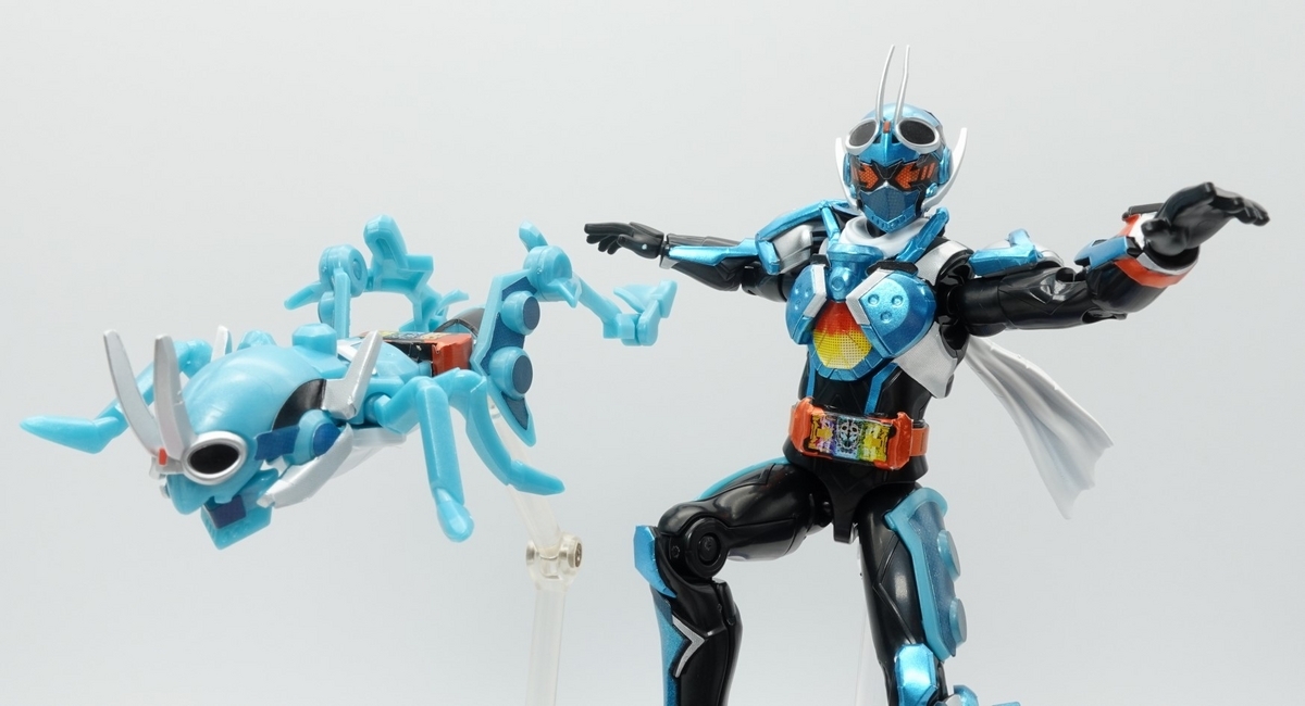 装動 仮面ライダーガッチャード→1←＆装動 仮面ライダーギーツ　カードあり 装動 仮面ライダーガッチャード→1←＆装動 仮面ライダーギーツ