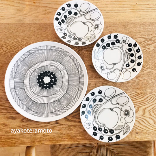 マリメッコの25cmプレートの使い心地】いろんな北欧食器に合わせやすい