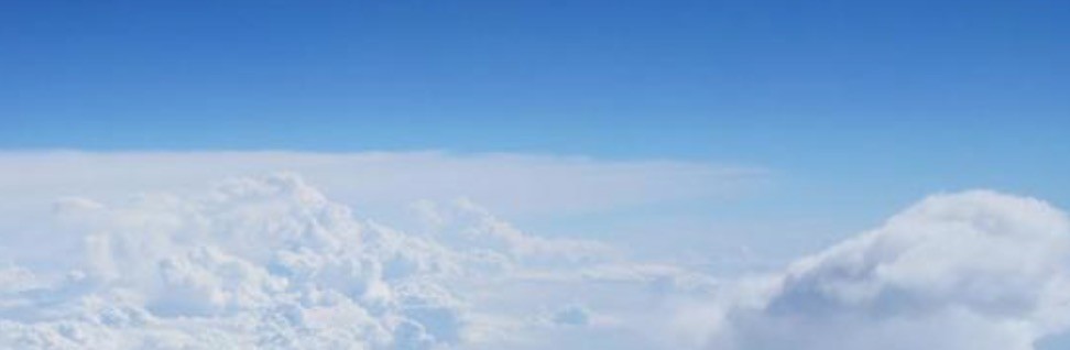 飛行機から見える雲海