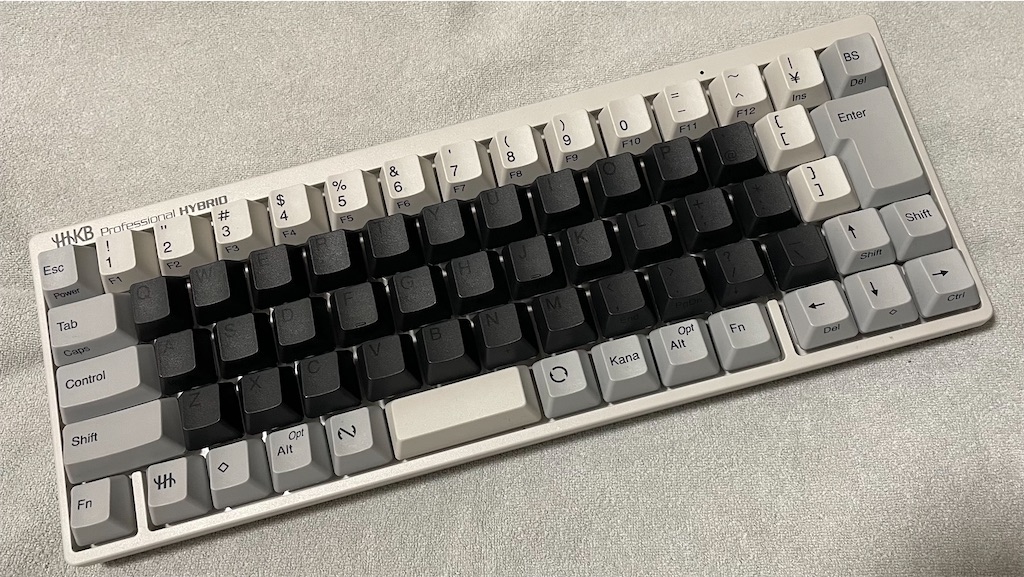 パンダ状態のType-SとノーマルHYBRID