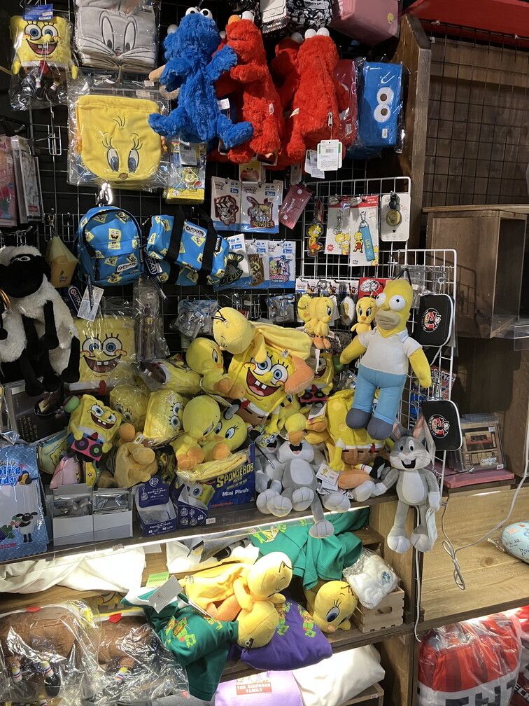 シンプソンズグッズが買えるお店：東京都渋谷区：ヴィレッジヴァン