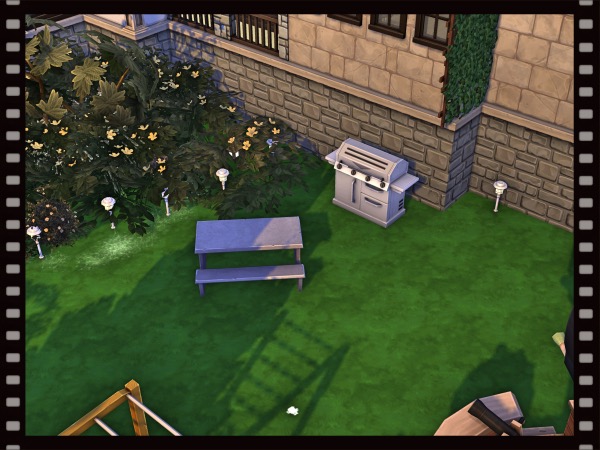 f:id:sims7days:20200517185817j:plain