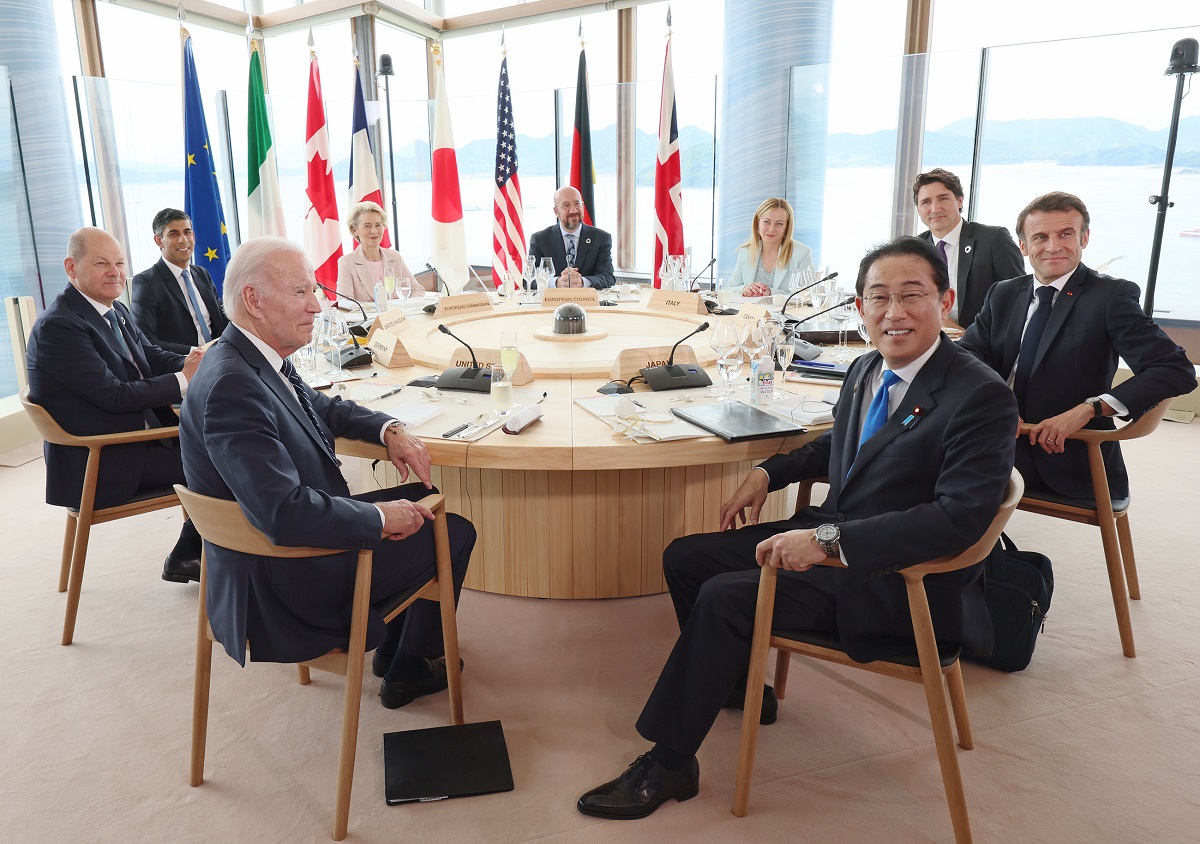 G7