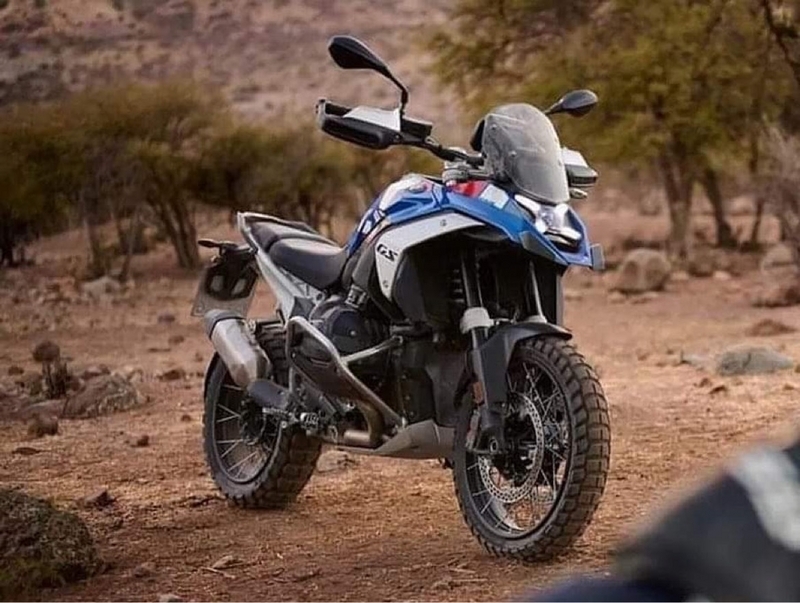 アルマダスタイルM1000 1300GS debut ＆アタカマバッグ洗濯 - R1300GS カフェしなの