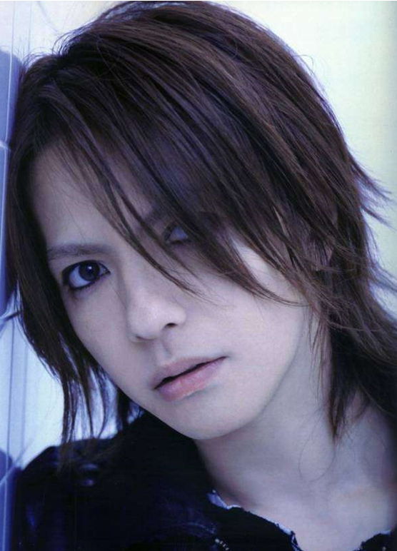 hyde（ラルク）ハーフの噂は？結婚相手や出身地を紹介！ ぷらす1ネタ