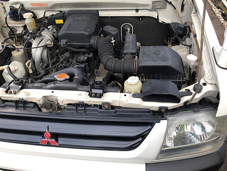 [hk-ga パジェロミニ (H58A) ボンネット ]