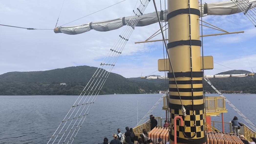芦ノ湖海賊船