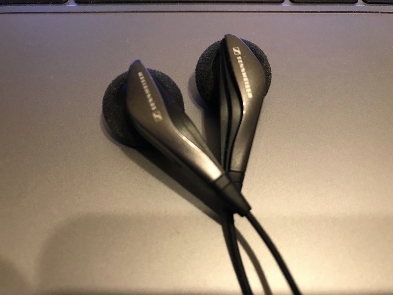 物欲 お手頃価格の高音質インイヤー型イヤホン ゼンハイザーmx375 を購入しました 煩悩退散