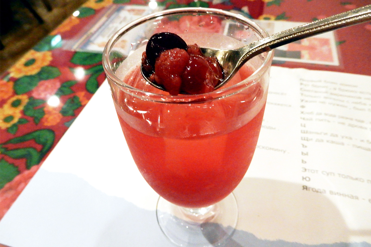 今こそ ロシア料理店 の汎用性に気付いてほしい ひとり飲み派にも メシ通 ホットペッパーグルメ