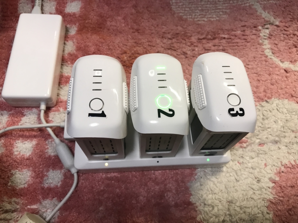 同時充電はできない!でもあると便利!Phantom4 バッテリーハブ