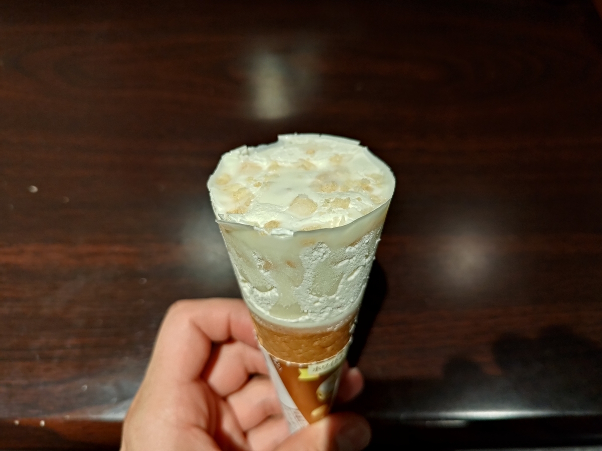 セブンティーンアイス ホワイト＆マカダミア - アイスレビュー