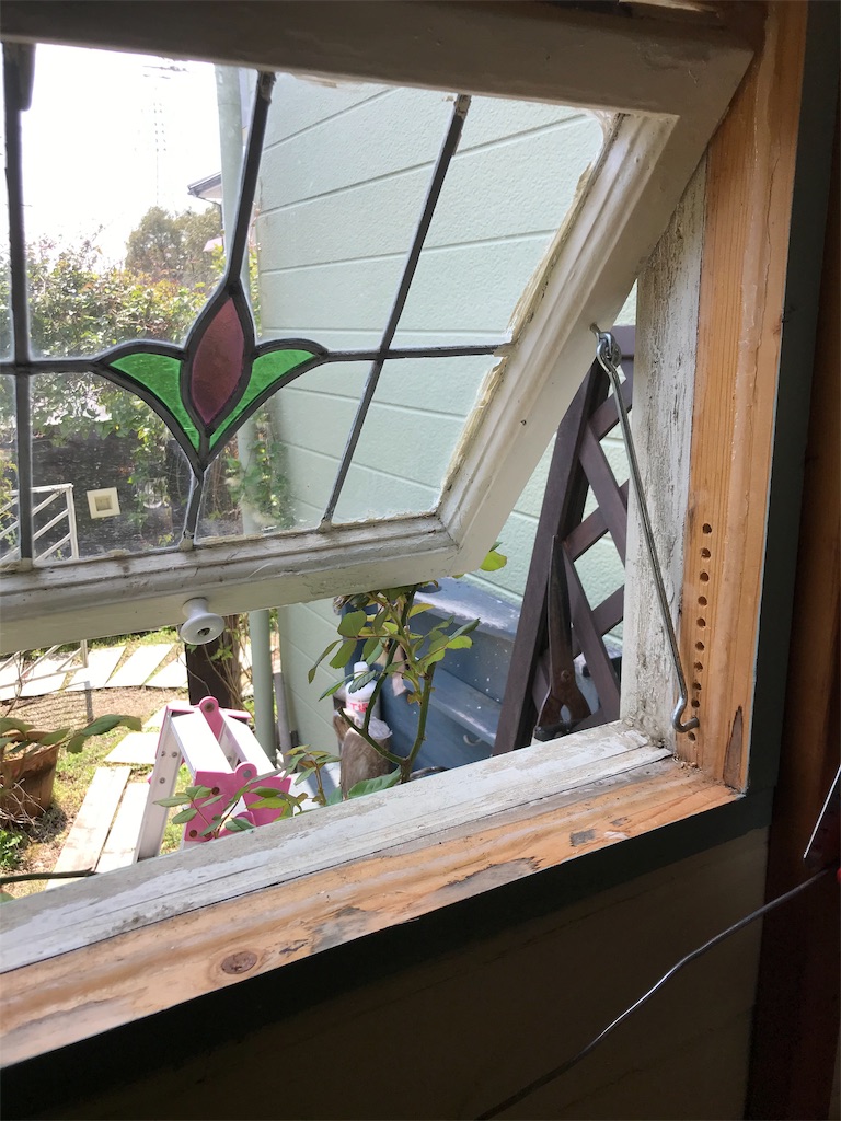 Diyベース基地 作業小屋の全貌 ハイエース4人家族で車中泊 ナローボディでも快適なバンライフを