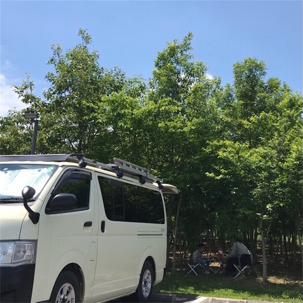 粘着テープで簡単オリジナルステッカーdiy ハイエース4人家族で車中泊 ナローボディでも快適なバンライフを 粘着テープで簡単オリジナルステッカーdiy ハイエース4人家族で車中泊 ナローボディでも快適なバンライフを