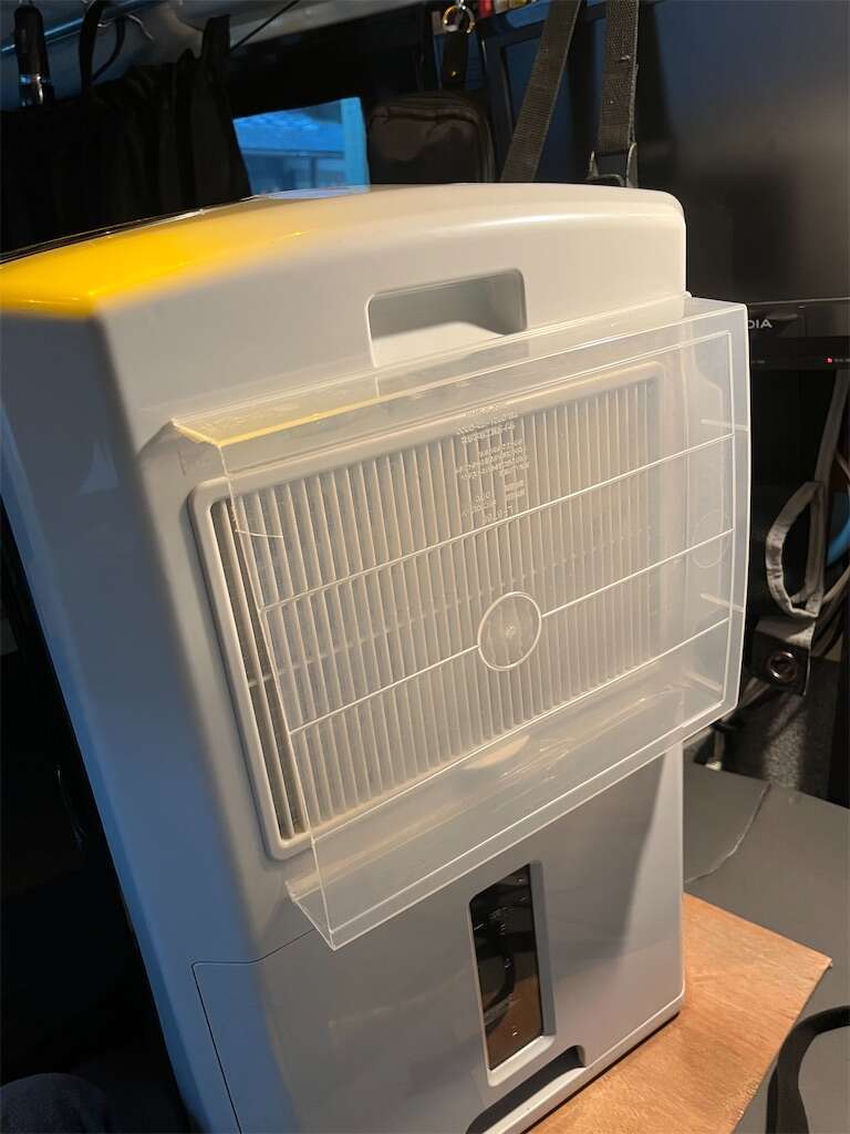 ポータブルエアコンの冷房効率アップDIY - ハイエース4人家族で車中泊