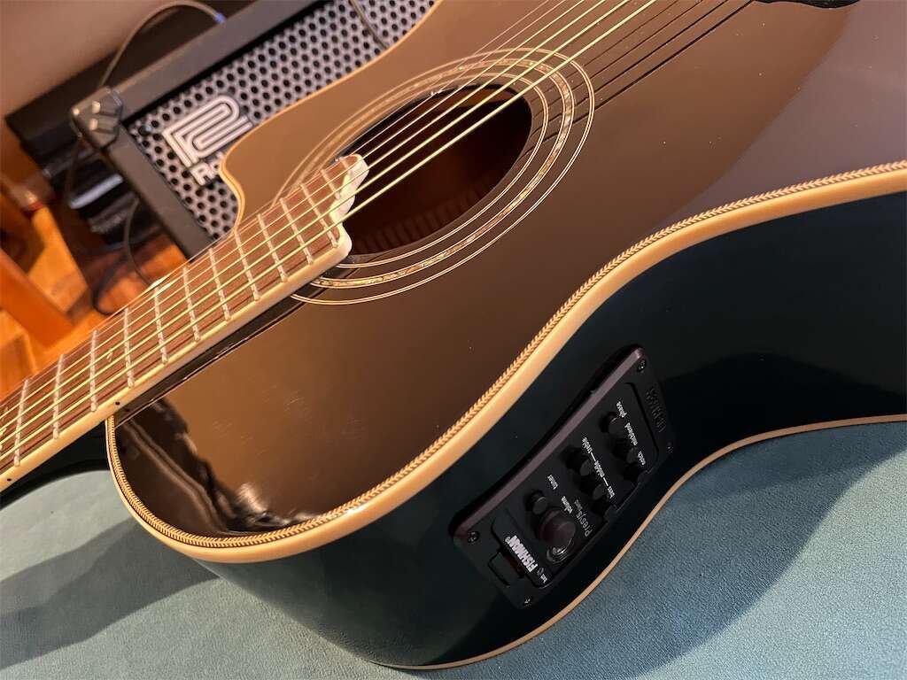 エレアコギターのプリアンプ交換DIY - ハイエース4人家族で車中泊