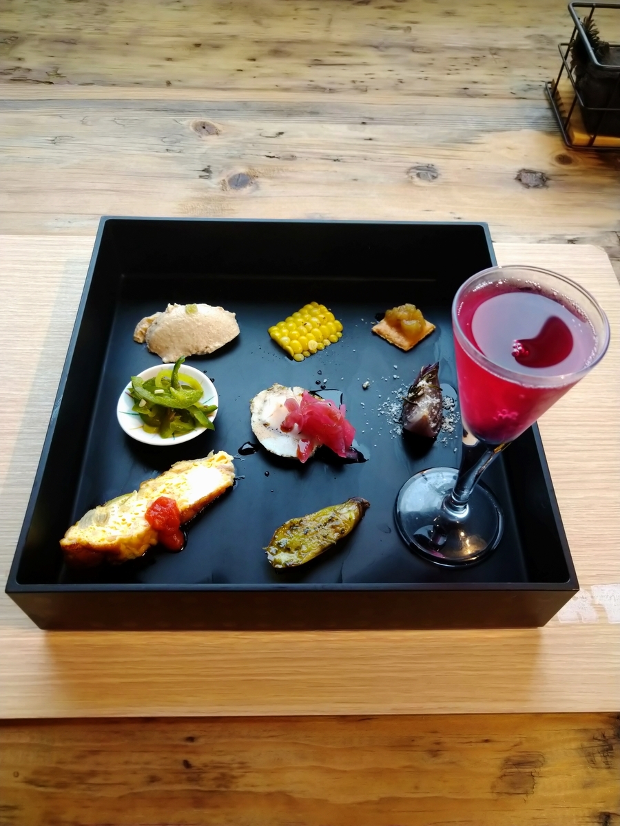 西原村 畑のキッチンオルト 野菜たっぷりランチ 食材 はんたー