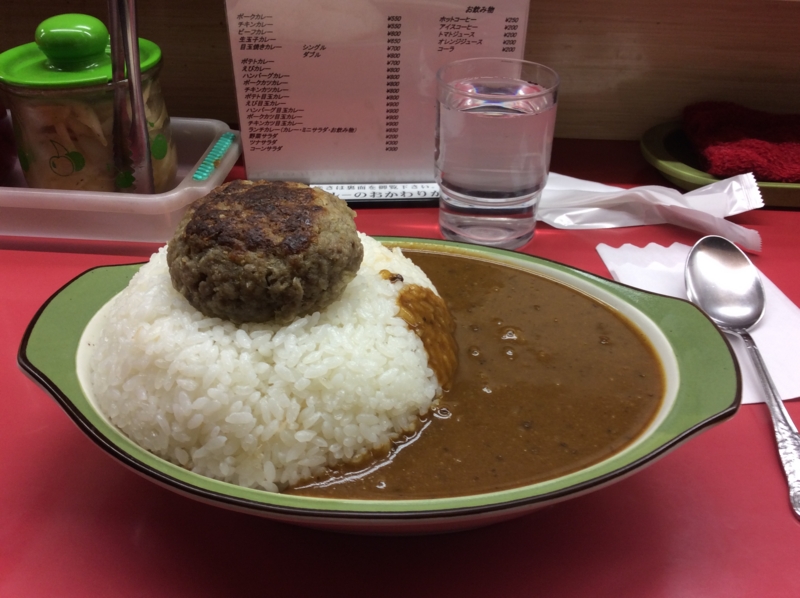 マンガ日本昔話のようなご飯の盛りの美味しいカレーを食した 今日の一語り
