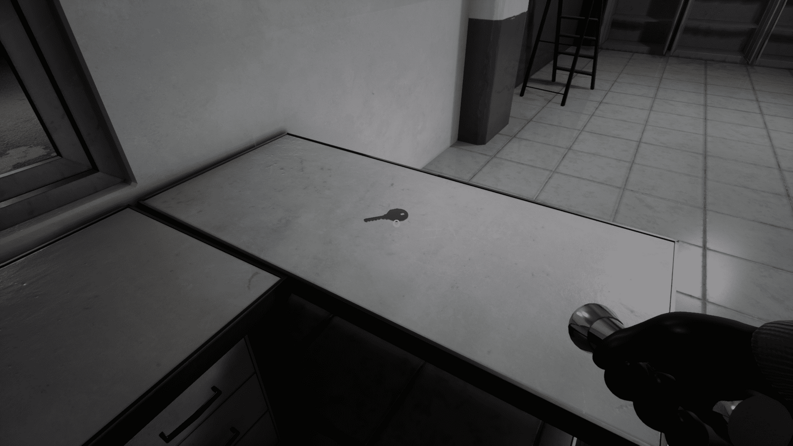 Escape_the_backrooms_level1_desk_key