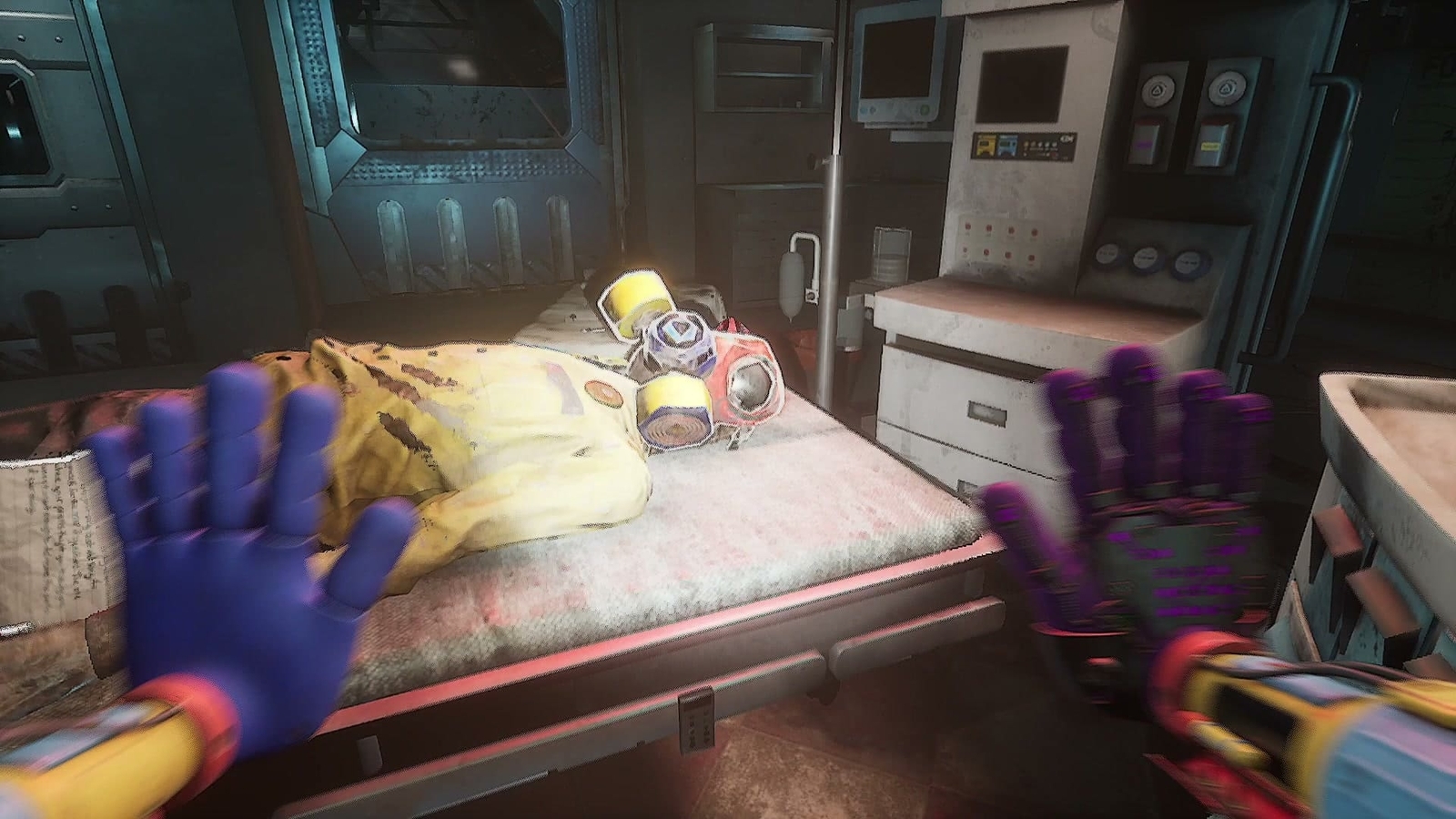 Poppy_Playtime_Chapter4_3_broken_gas_mask