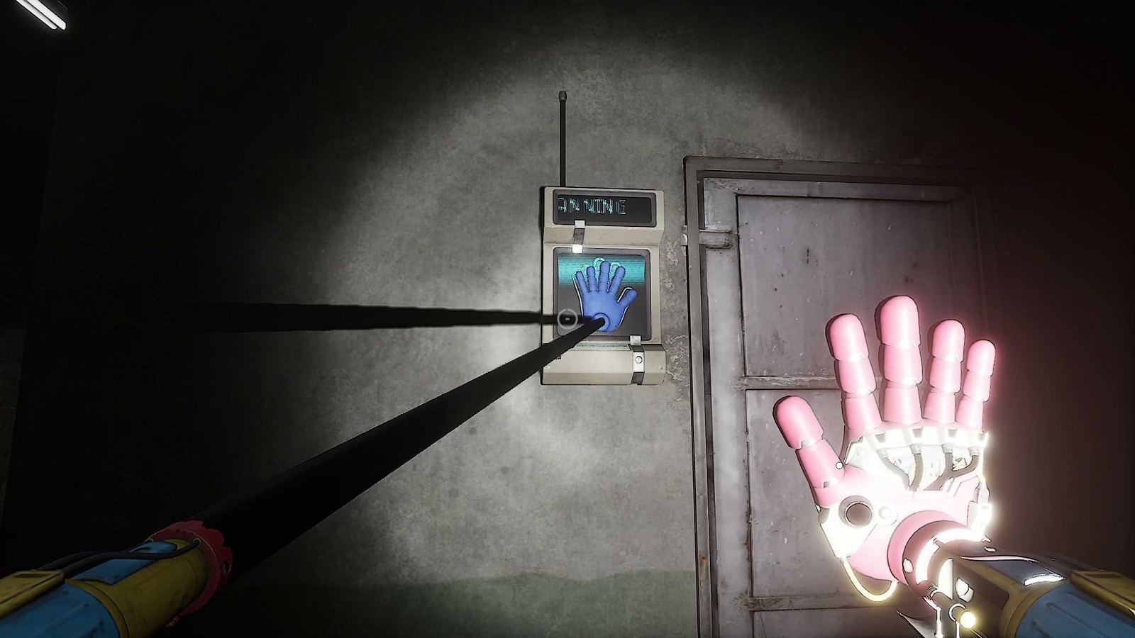 Poppy_Playtime_Chapter4_4_blue_hand_scanner_3