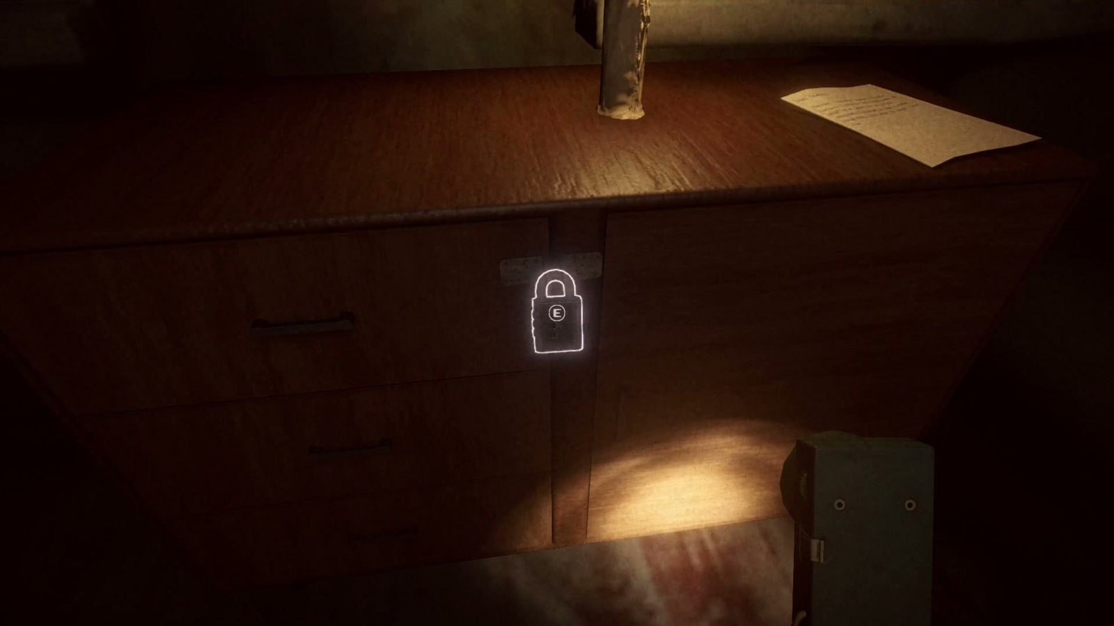 Uncanny_Tales_1992_cylinder_lock