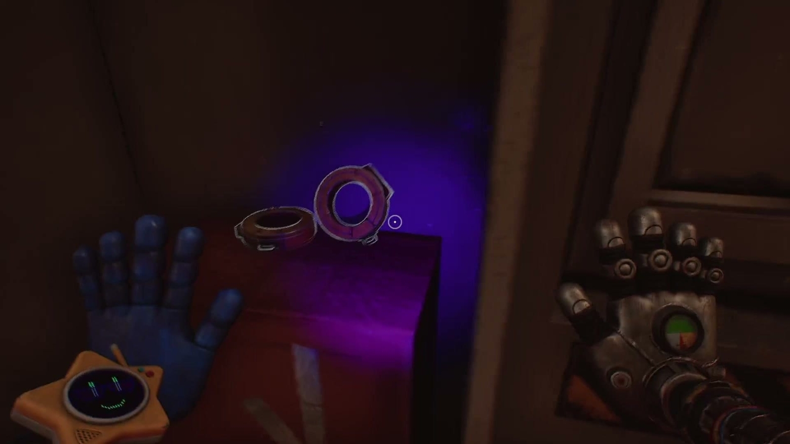 Poppy_Playtime_Chapter_5_Part_2_emu_cuffs