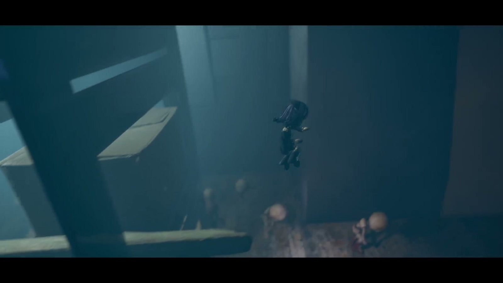 Doll_is_Back_dolls_jump
