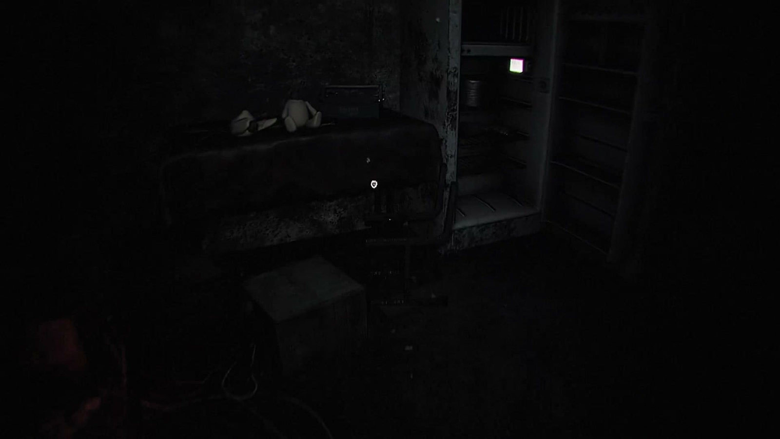 Dread_Neighbor_suzuki_confinement_room_hide_under_table